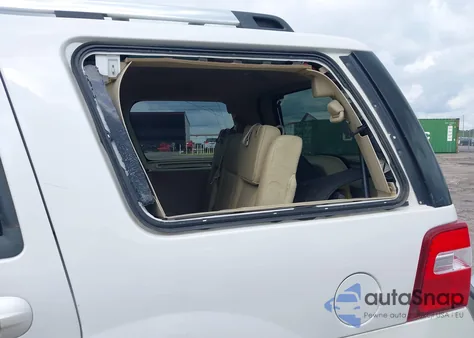 2015 Ford Expedition Limited z USA, uszkodzony, nr VIN 1FMJU2AT5FEF27617